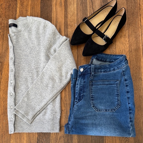 ⛄️ Alex Marie light gray cashmere cardigan. Size S. - Picture 2 of 6